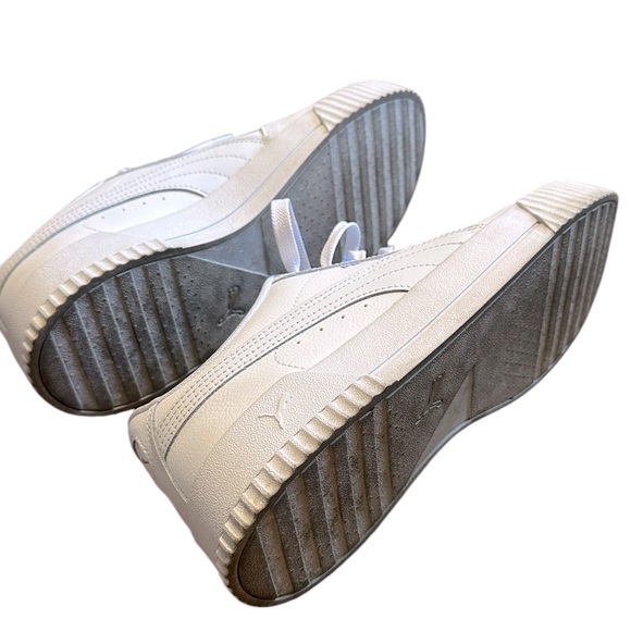 PUMA white leather lace up sneakers size 10 - Picture 2 of 11